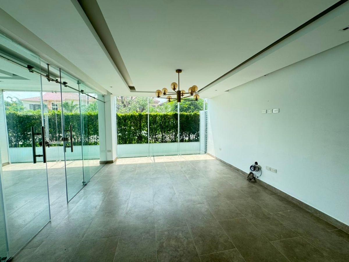 Casa en Renta y Venta en La Urbanizacion Estancias del Rio - Samborondon, Guayas — imagen 10