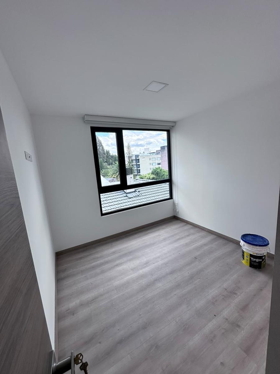 Scc. Venta Departamento 2 Dorm. con Balcón. Quito Tenis — imagen 7
