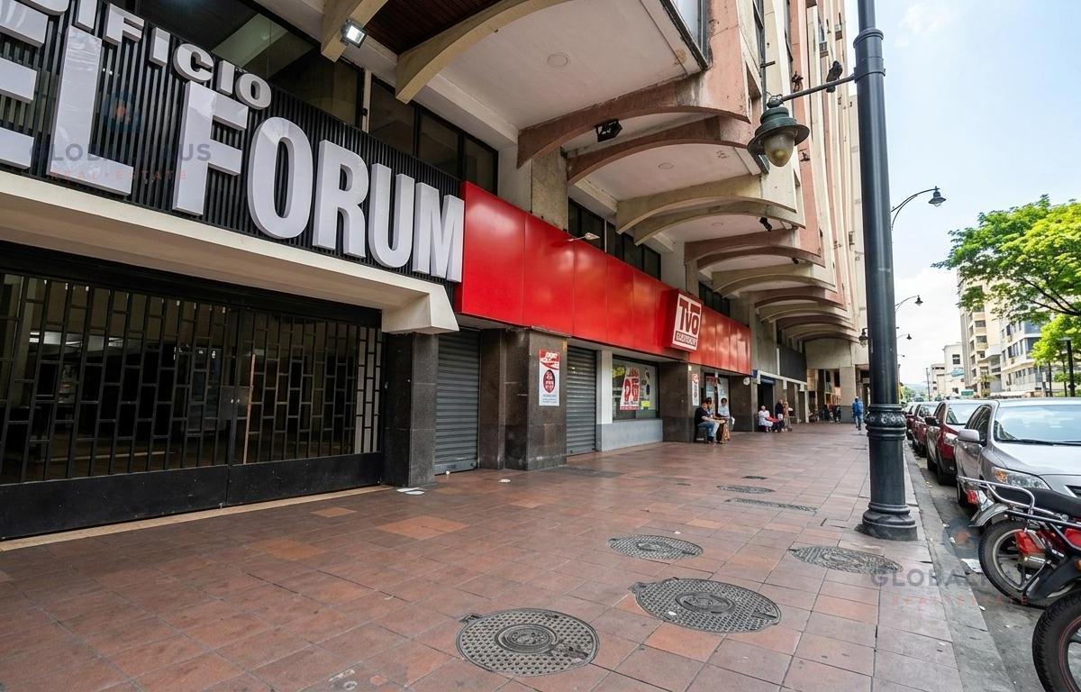 Venta de Suite Piso 6 Edificio El Forum, Centro Wyr, Guayas — imagen 3