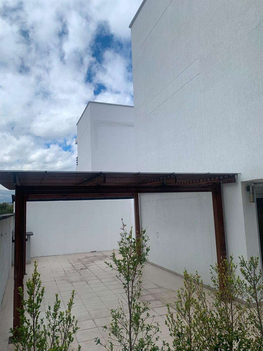 Departamento en Venta – Cumbayá | 2 Dorm. con Terraza Privada — imagen 10