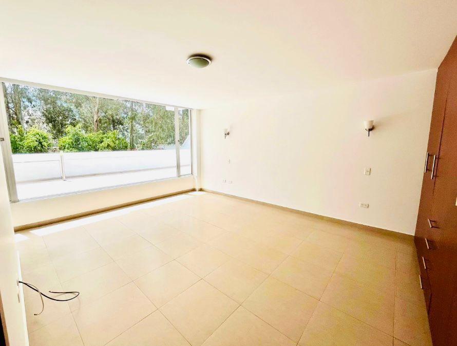 Departamento en Venta – Cumbayá | 2 Dorm. con Terraza Privada — imagen 8