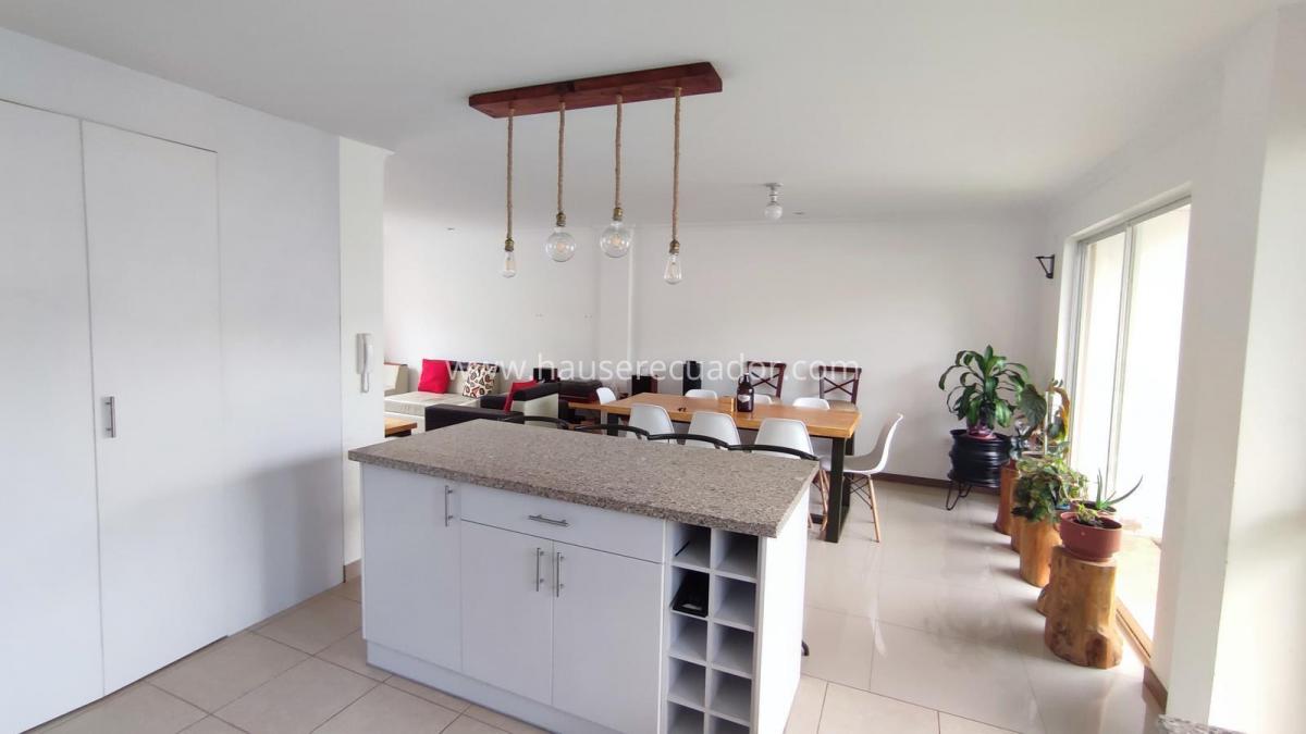Parque, Jardín y Una Casa No Adosada en Venta. Una Combinación Difícil de Encontrar en La Armenia. Provincia de Pichincha — imagen 5