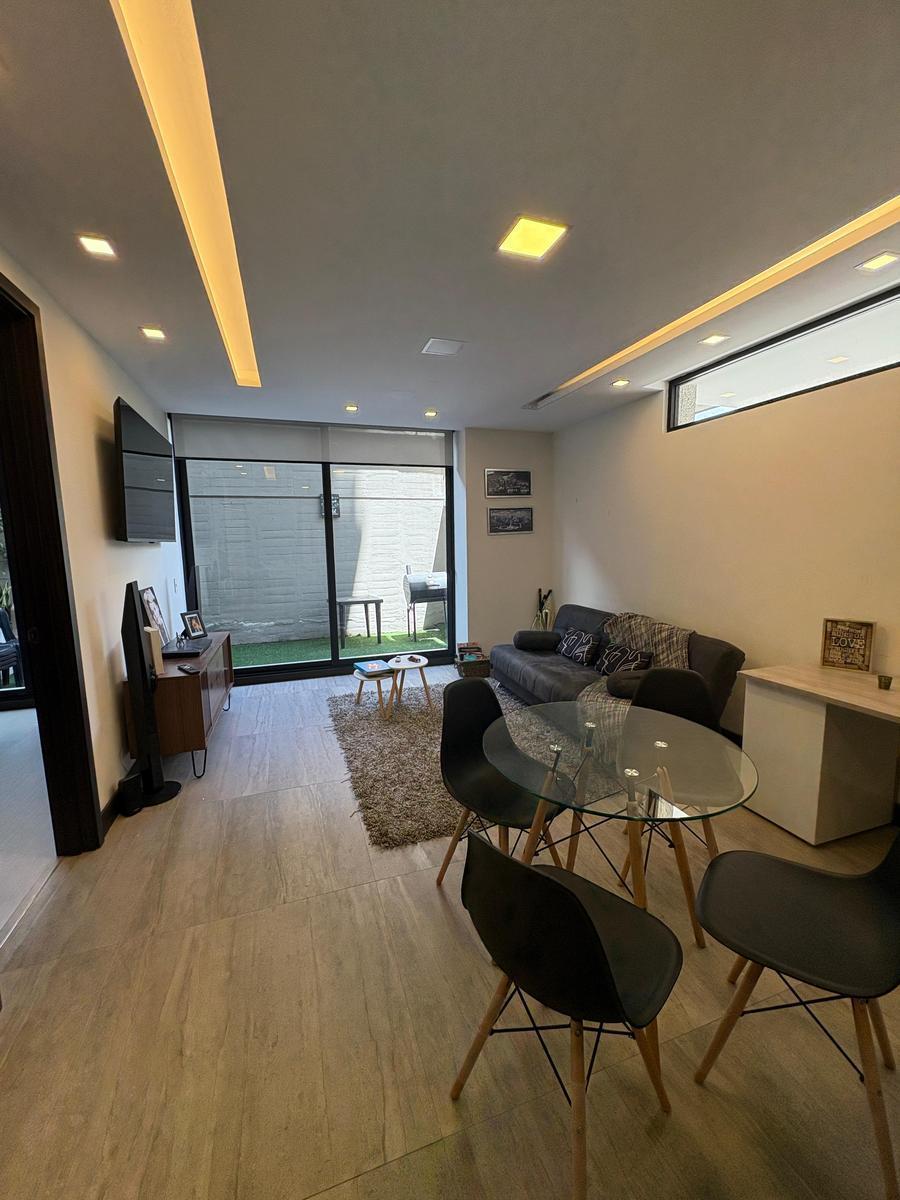 Ira Venta Suite con Patio Sector González Suárez. Provincia de Pichincha — imagen 5