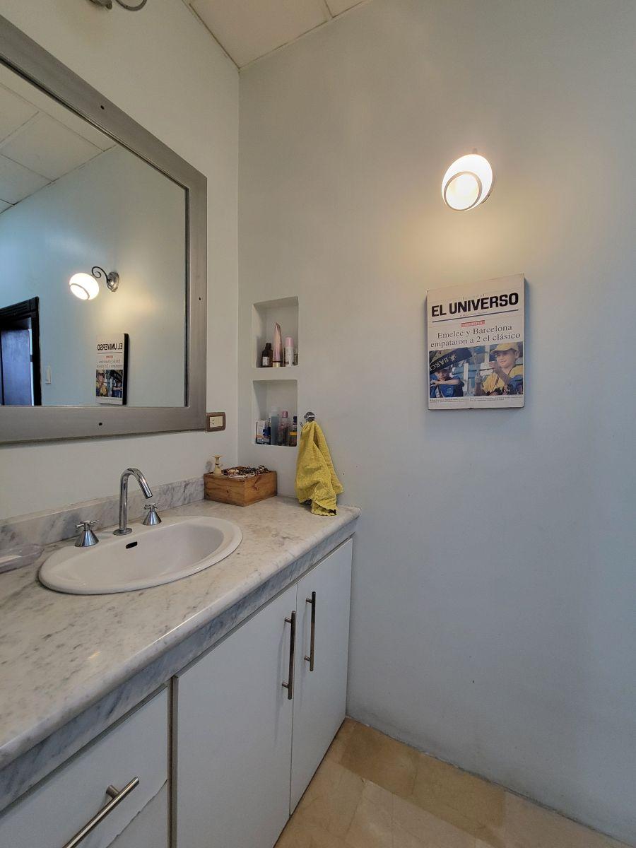 Casa Esquinera en Venta en Santa Maria de Casagrande | 4 Dorm., Piscina y 550 m² de Terreno, Guayas — imagen 3