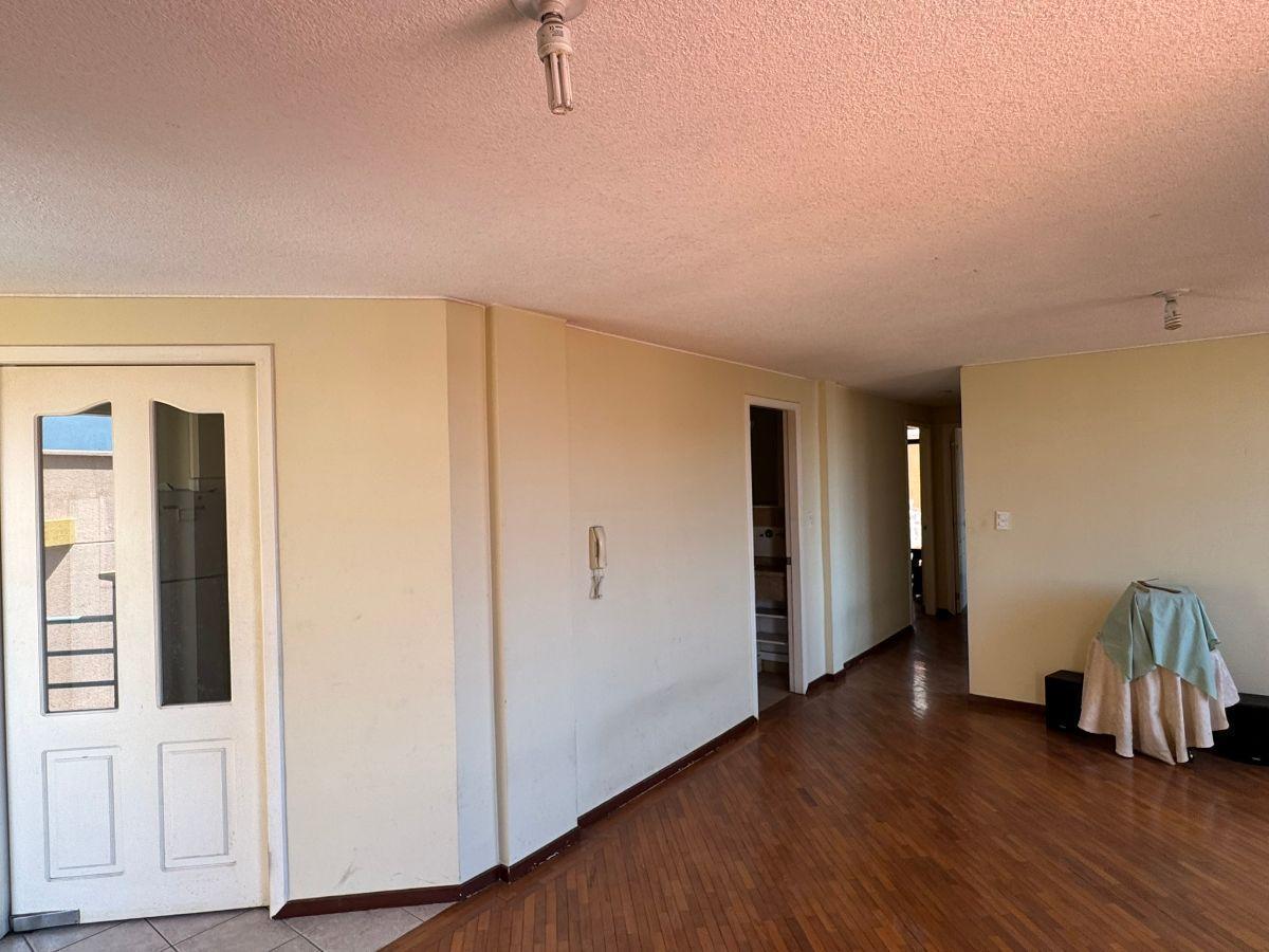 Venta Departamento de 100 m² con 3 Dorm. en San Isidro de El Inca — imagen 9