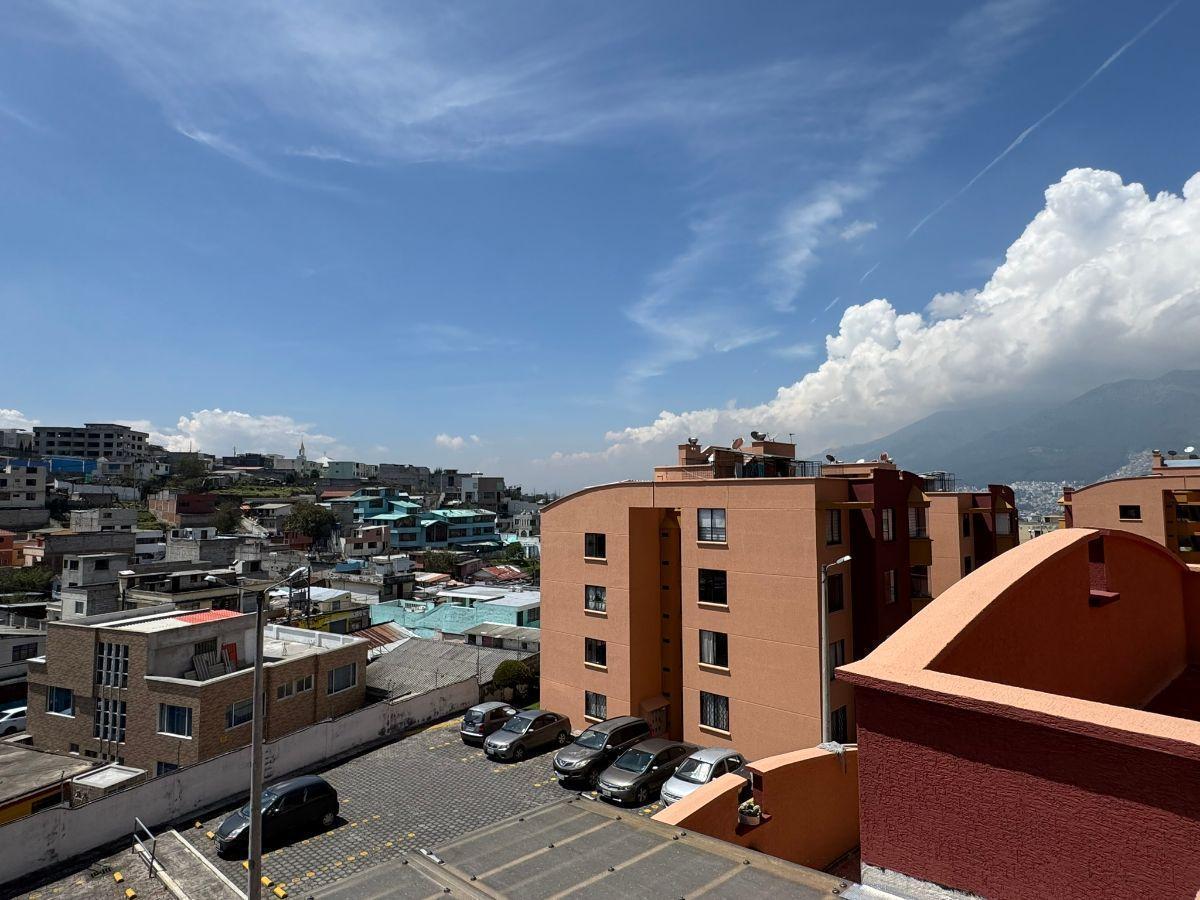 Venta Departamento de 100 m² con 3 Dorm. en San Isidro de El Inca — imagen 6