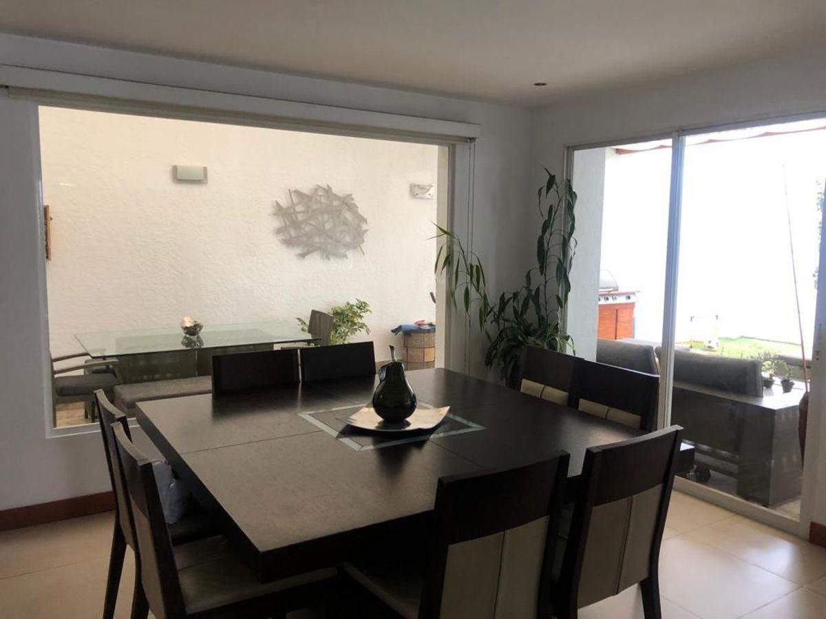 Moderna Casa en Conjunto Privado en San Juan de Cumbayá — imagen 3