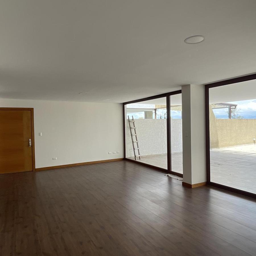 Venta Amplio Departamento de 163 m² de 3 Dorm. en Nayón — imagen 7