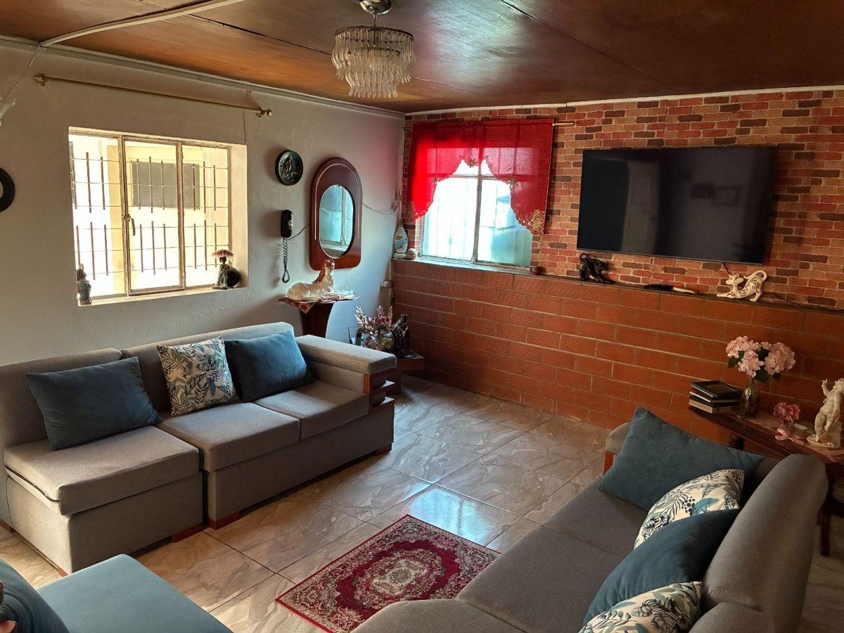 Se Vende Casa con Local Comercial Dos Puentes — imagen 8