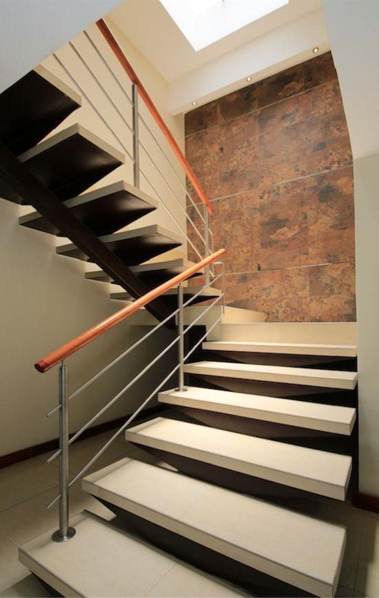 Excelente Casa Venta o Renta Cumbaya — imagen 7