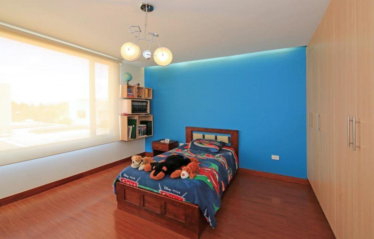 Excelente Casa Venta o Renta Cumbaya — imagen 3