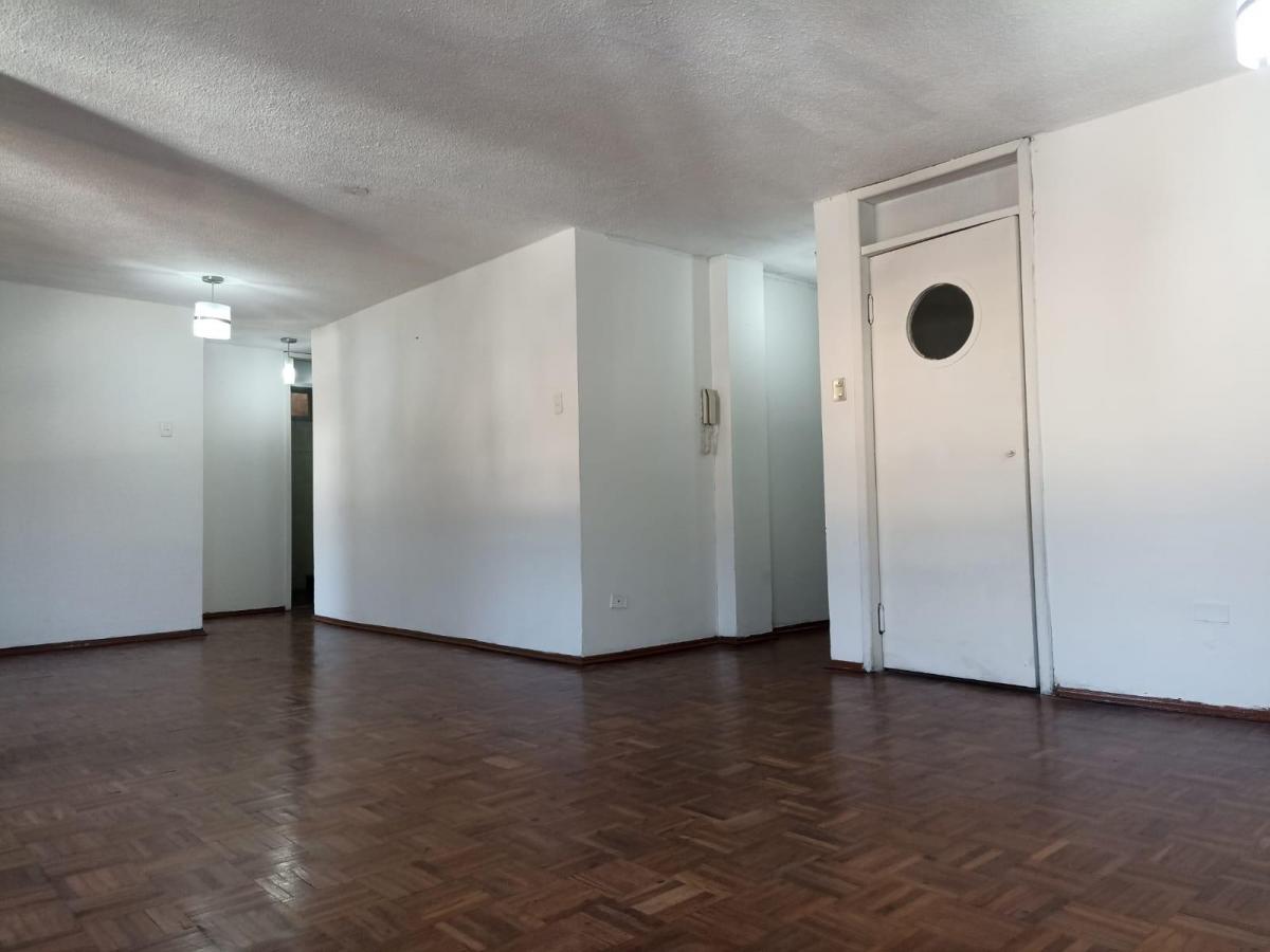 La Prensa - Vendo Amplio Departamento 3 Dorm. 104 m² Tercer Piso 1 Parqueadero y Bodega — imagen 5