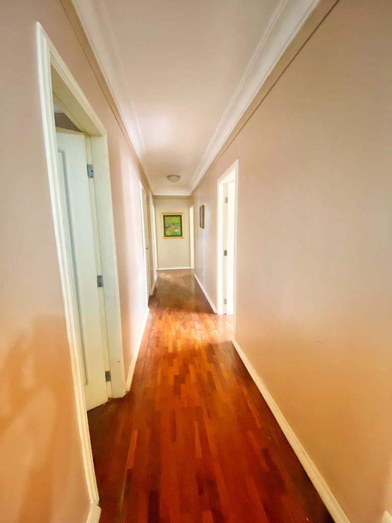 Vendo Muy Amplio Departamento en Urdesa Central, Guayas — imagen 8