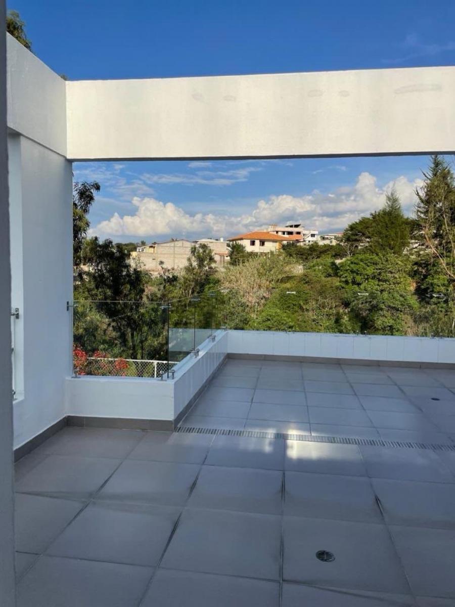 Casa - Tumbaco Sector La Cerámica Amplio Terreno de 491 m, 267 m de Construcción — imagen 7