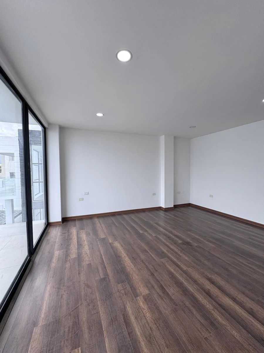 Casa por Estrenar en Cumbayá — imagen 5