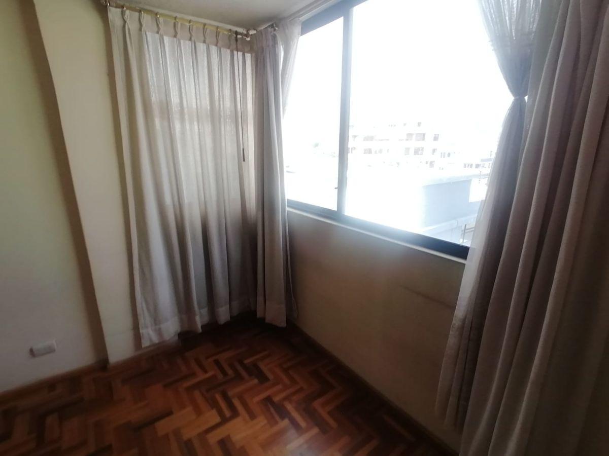 Casa 300 m² Terreno, 520 m² Construccion en Venta en 5 Dtos Sect Kennedy — imagen 3