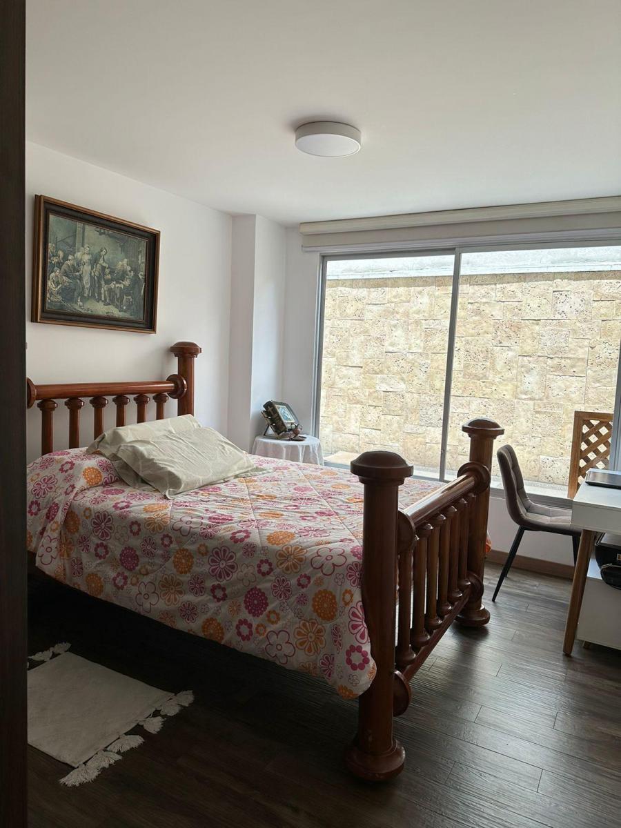 Moderno Departamento Céntrico con Terrazas - Cumbaya — imagen 6