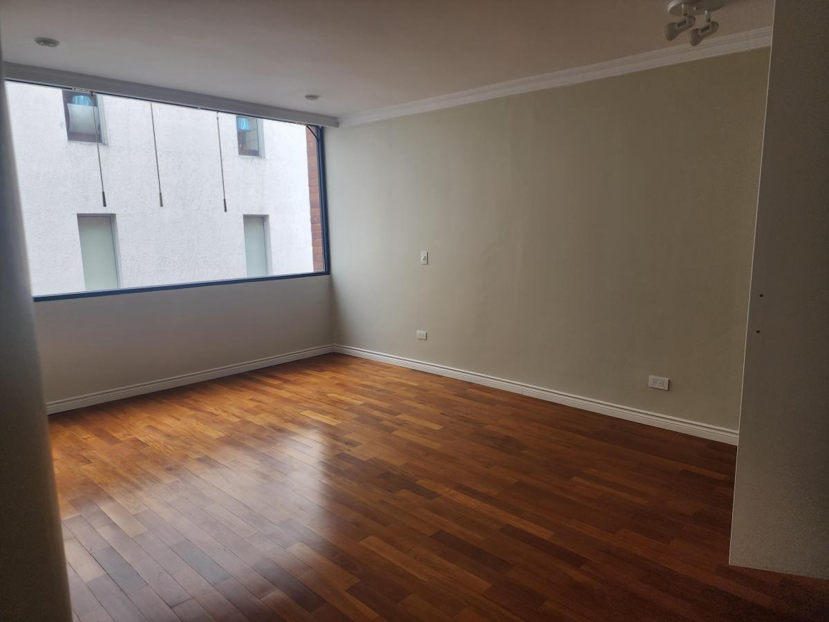 Vendo Amplio Departamento 250 m Sector Bossano — imagen 10