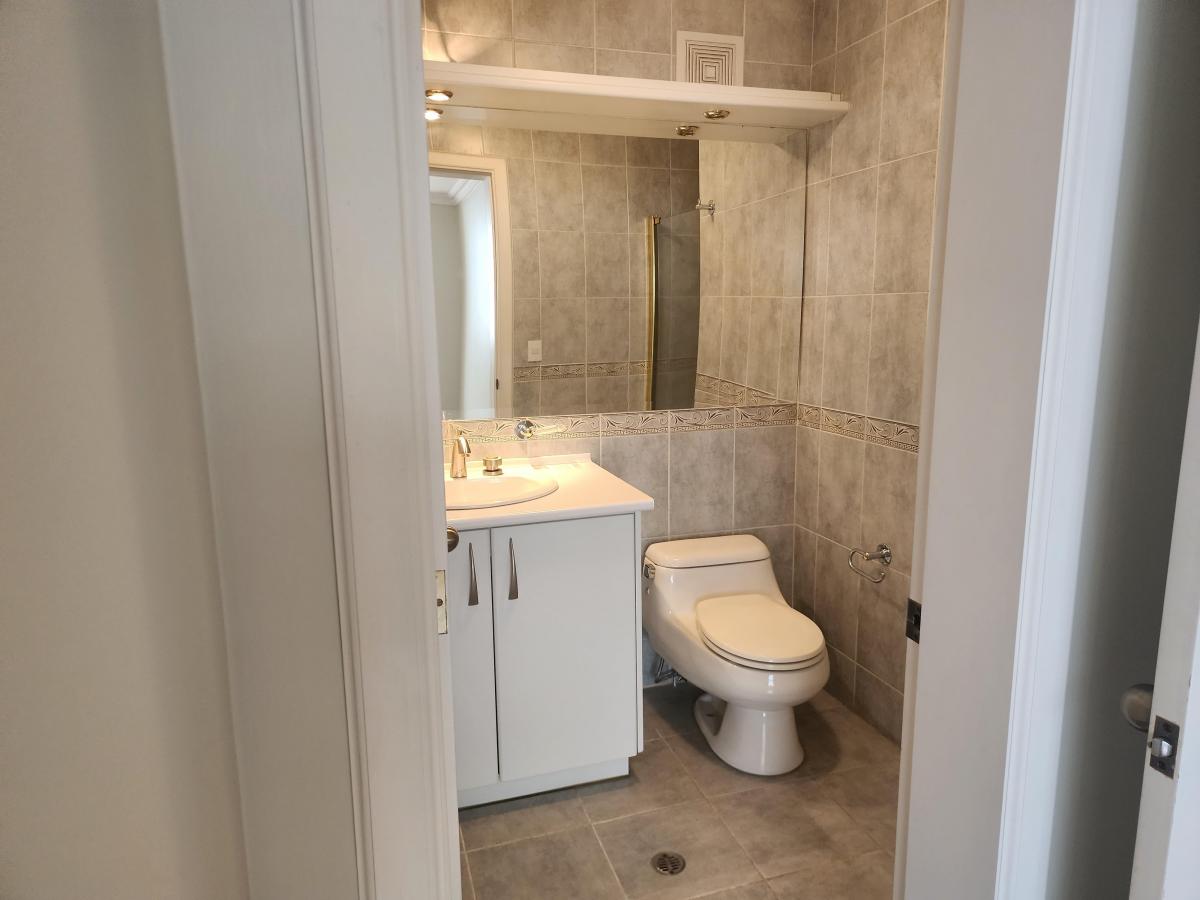 Vendo Amplio Departamento 250 m Sector Bossano — imagen 8