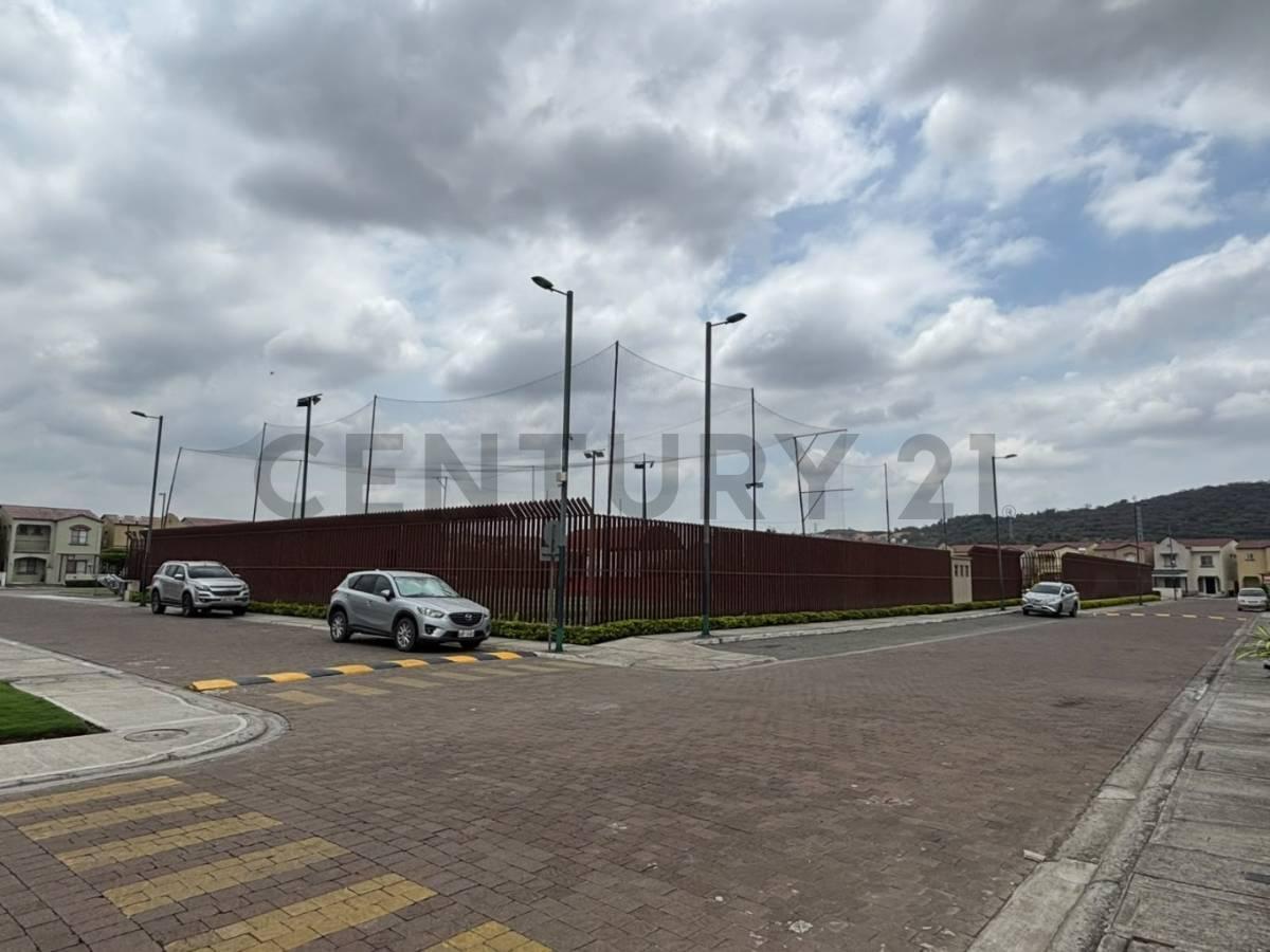 Venta de Casa en Villa Italia Etapa Canaria, Guayas — imagen 10