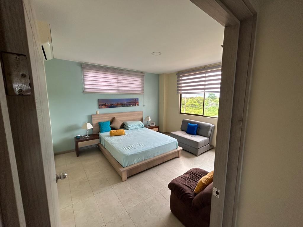 Departamento de 165 m² con 3 Habitaciones en Venta Sur de Playas, Guayas — imagen 5