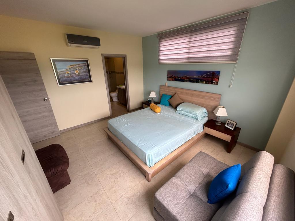 Departamento de 165 m² con 3 Habitaciones en Venta Sur de Playas, Guayas — imagen 4