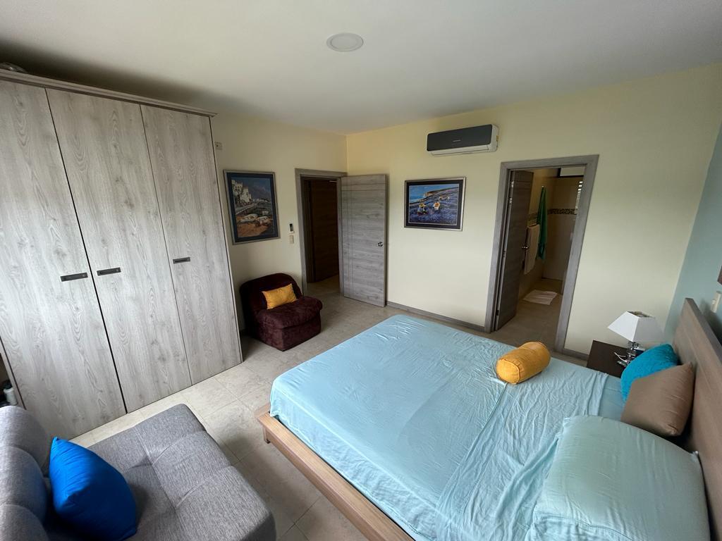 Departamento de 165 m² con 3 Habitaciones en Venta Sur de Playas, Guayas — imagen 3