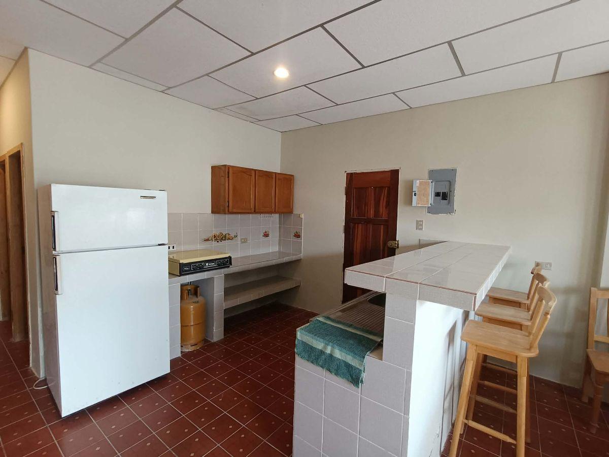 Vendo Acogedora Casa a 2 Calles de La Av Principal Salinas $55.000 — imagen 7