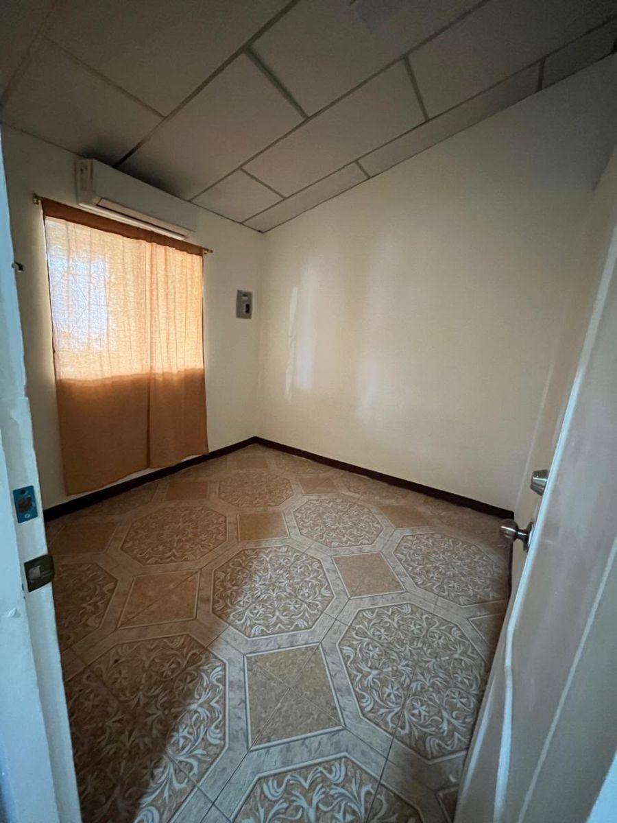 Casa de 72 m² con 3 Dorm. en Venta en Villa España, Guayas — imagen 9