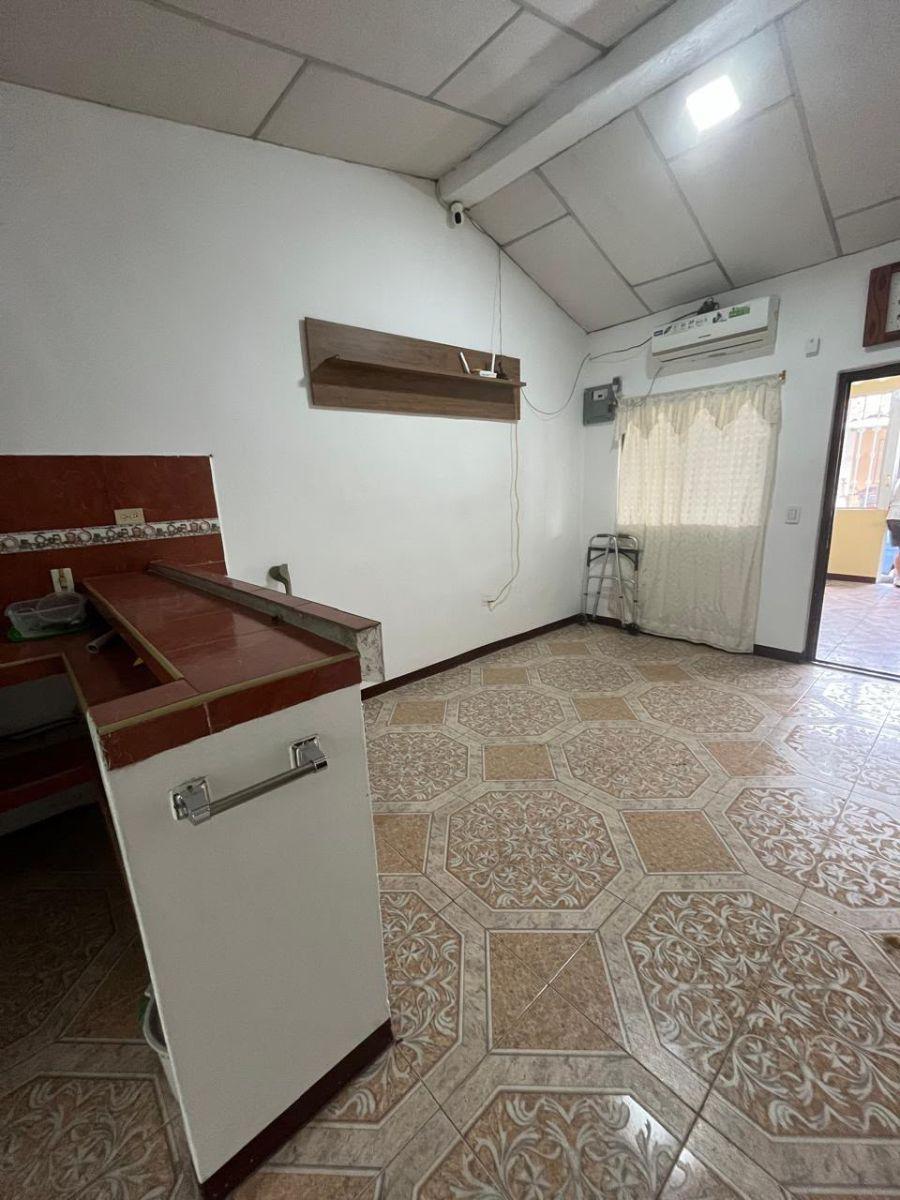 Casa de 72 m² con 3 Dorm. en Venta en Villa España, Guayas — imagen 8