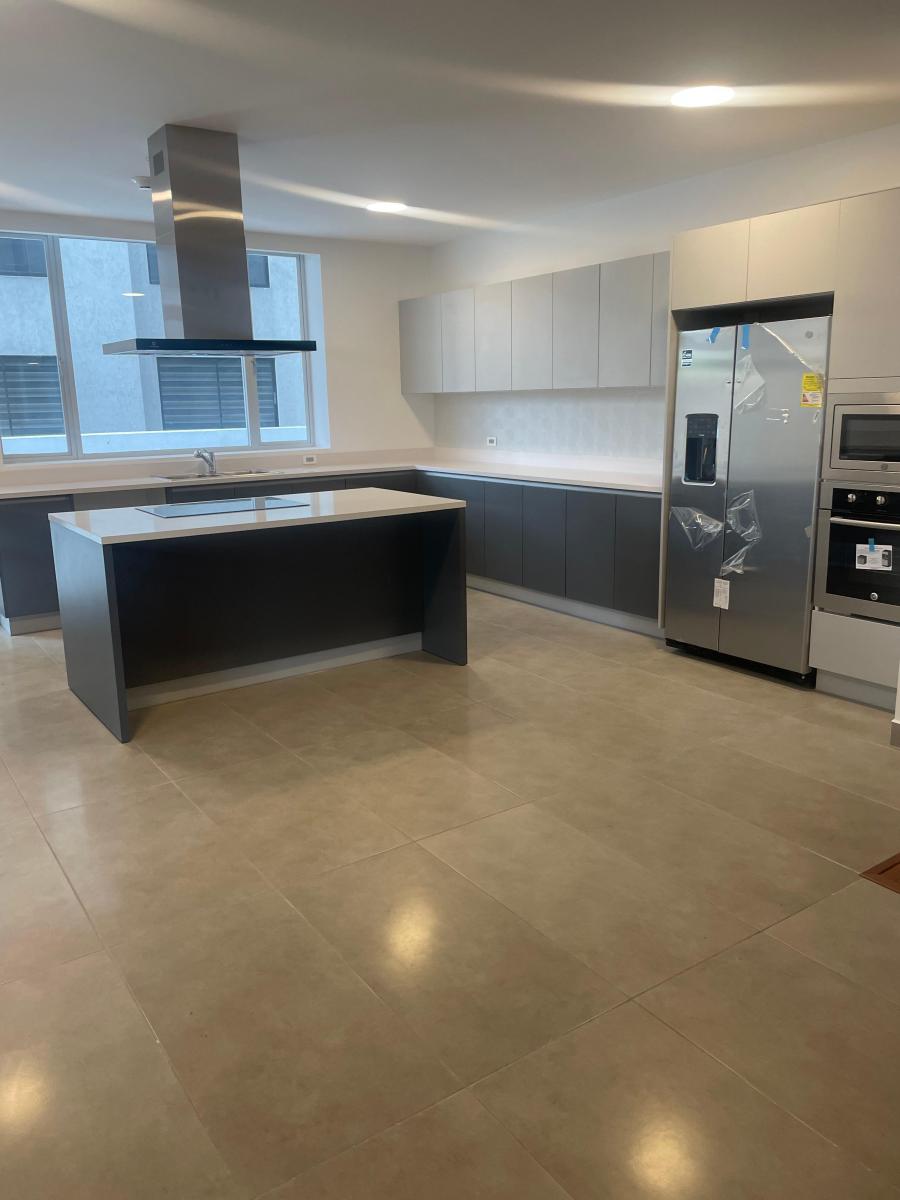 Lindo Departamento Duplex con Jardín y Terraza — imagen 9