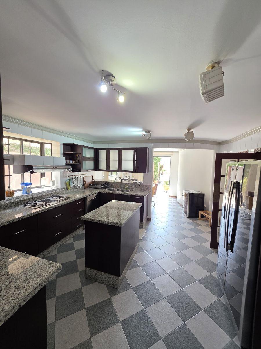 En Venta Casa en Las Riberas - Via Samborondón, Guayas — imagen 8
