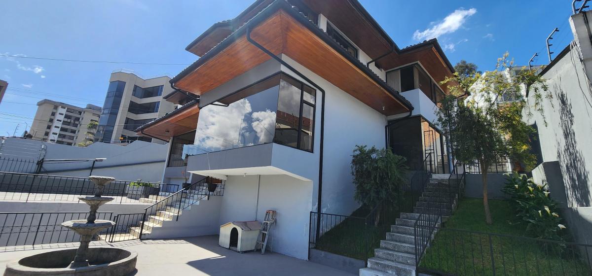 Venta Casa Quito Tenis Amplia Rentera 2 Departamentos 1 Casa Independiente 992 m Terreno 1279 Constr — imagen 5