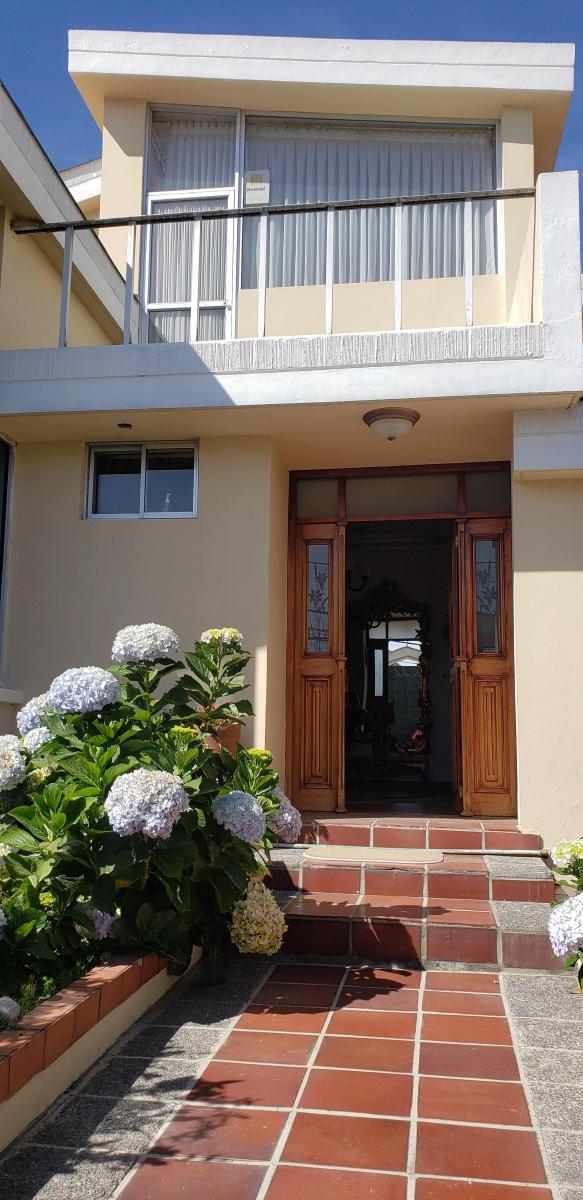 Venta Casa Norte de Quito 6 Dorm. Mas Departamento Amplia 426 m Independiente — imagen 10