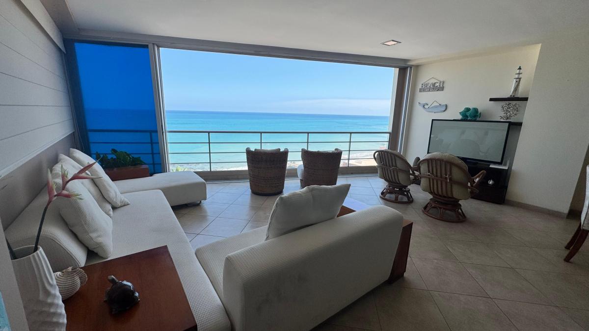 Departamento con Vista Al Mar en Venta en Malecón de San Lorenzo, Salinas — imagen 4