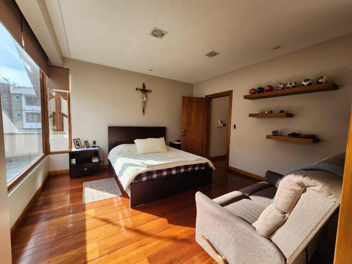 Sector Muñecas de Piedra Preciosa Casa en Venta, Azuay — imagen 4