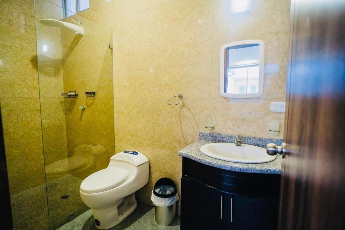 Casa de Venta en Urbanizacion Privada Manta Manabí Bl, Manabí — imagen 8