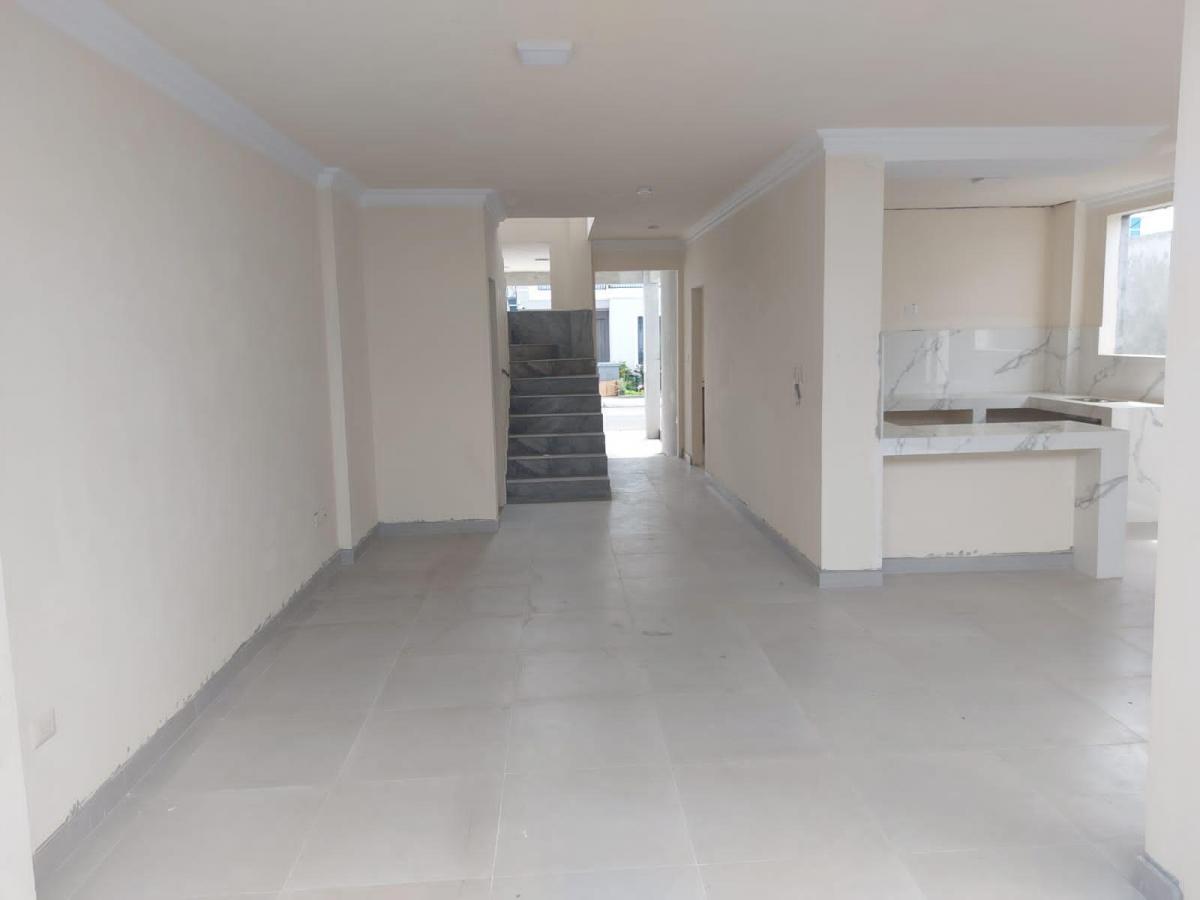 Casa de Venta en La Urb. San Antonio, Vía a Samborondón, 4 Dorm.. Guayas — imagen 9