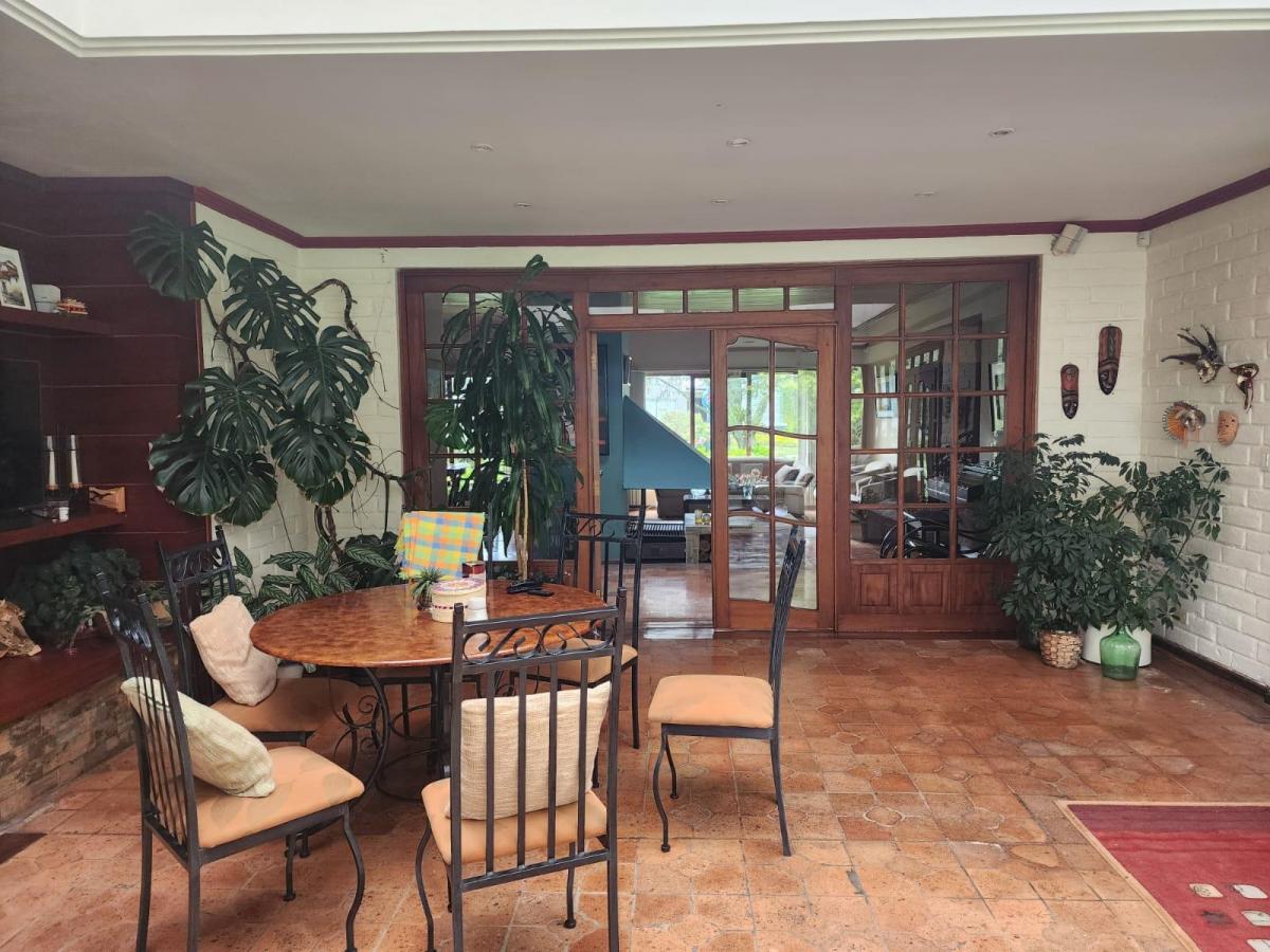 En San Joaquín Casa Tipo Villa en Venta Sector Tenis Club, Azuay — imagen 7