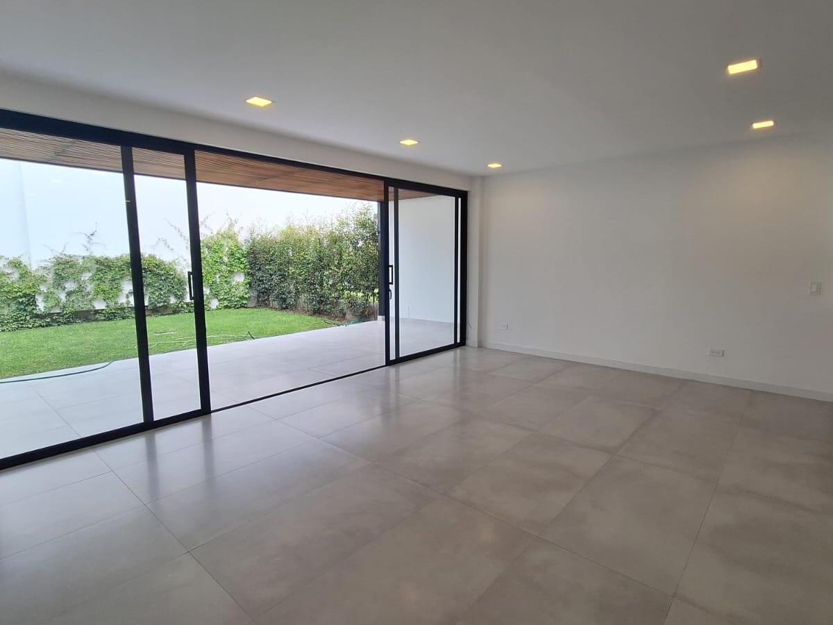 Venta Casa por Estrenar en Tumbaco Inf. Cbr Carla del Pino — imagen 10