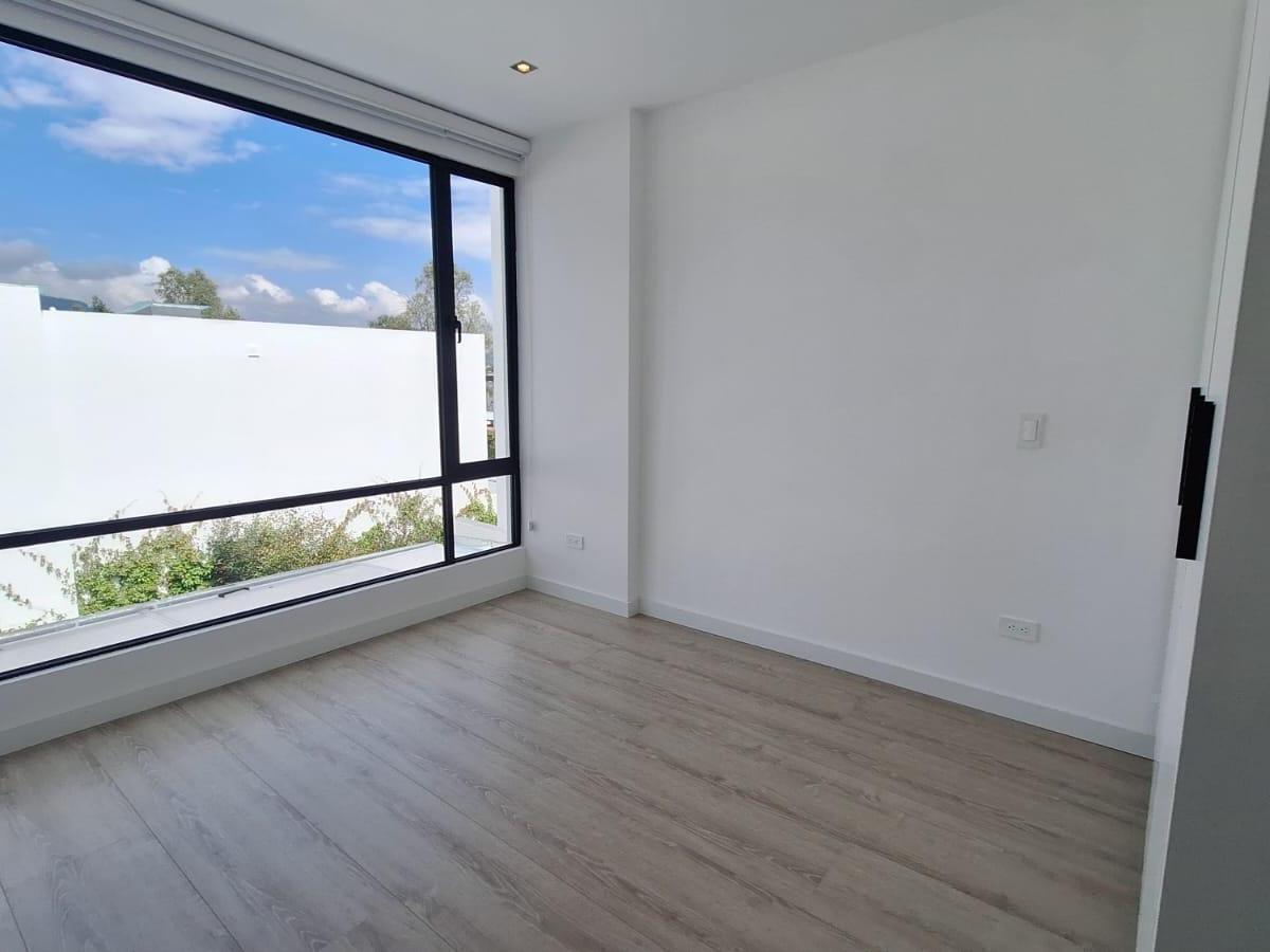 Venta Casa por Estrenar en Tumbaco Inf. Cbr Carla del Pino — imagen 6