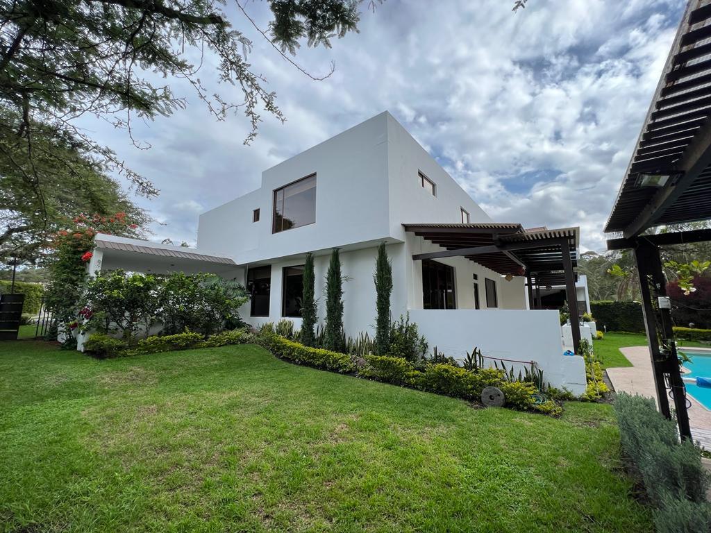 Vendo en Urbanización La Viña, Hermosa Casa de 4 Dorm. con Piscina — imagen 8