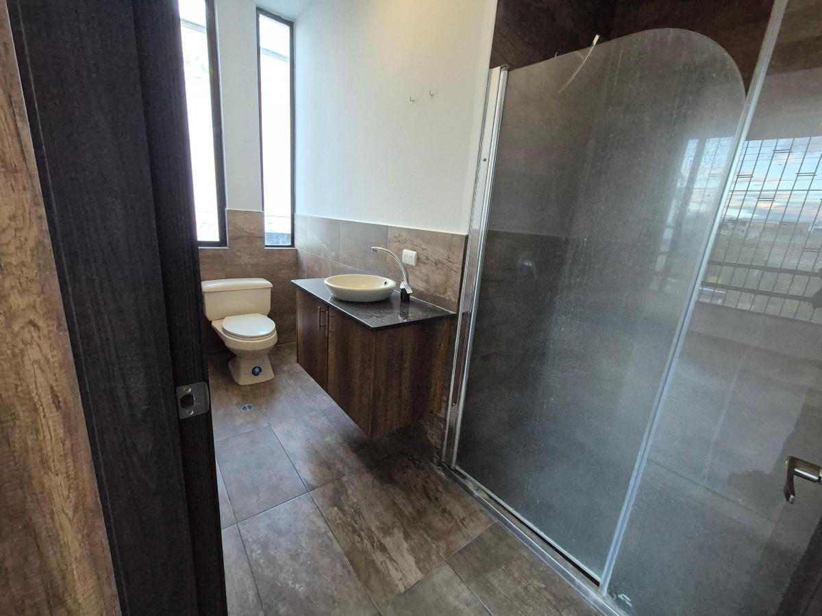Se Vende Hermosa Casa 145 m² Independiente – Cashapamba — imagen 4