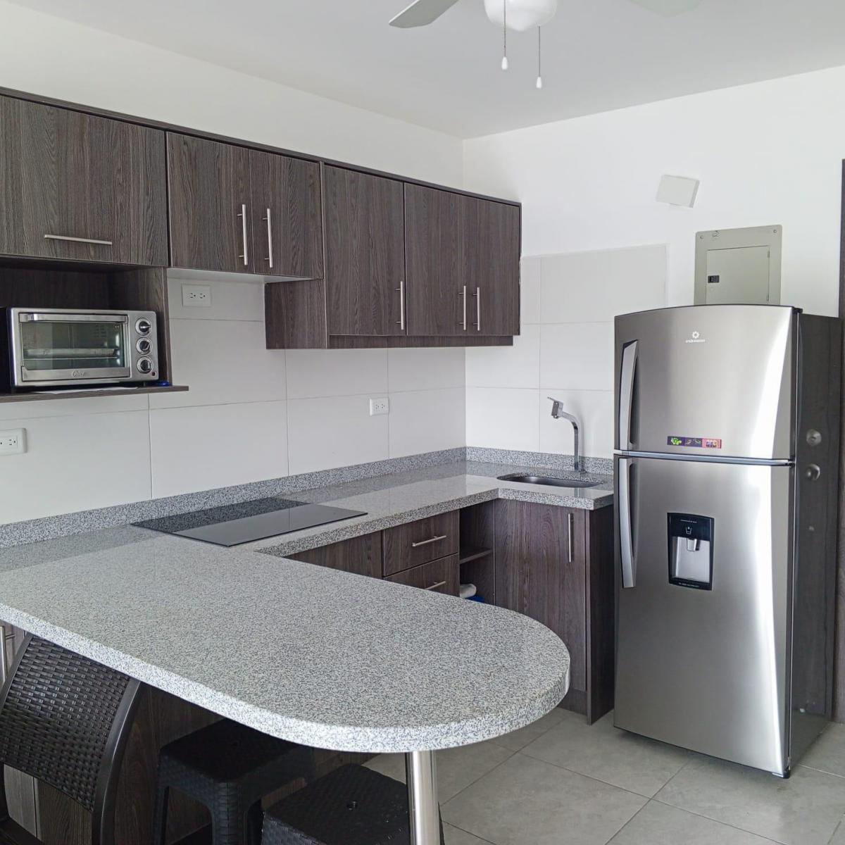 Departamento en Venta Full Amoblado en Tonsupa — imagen 10