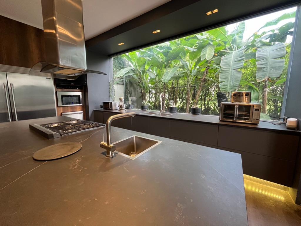 Casa en Venta. Urbanización El Cortijo - Vía a Samborondón, Guayas — imagen 7