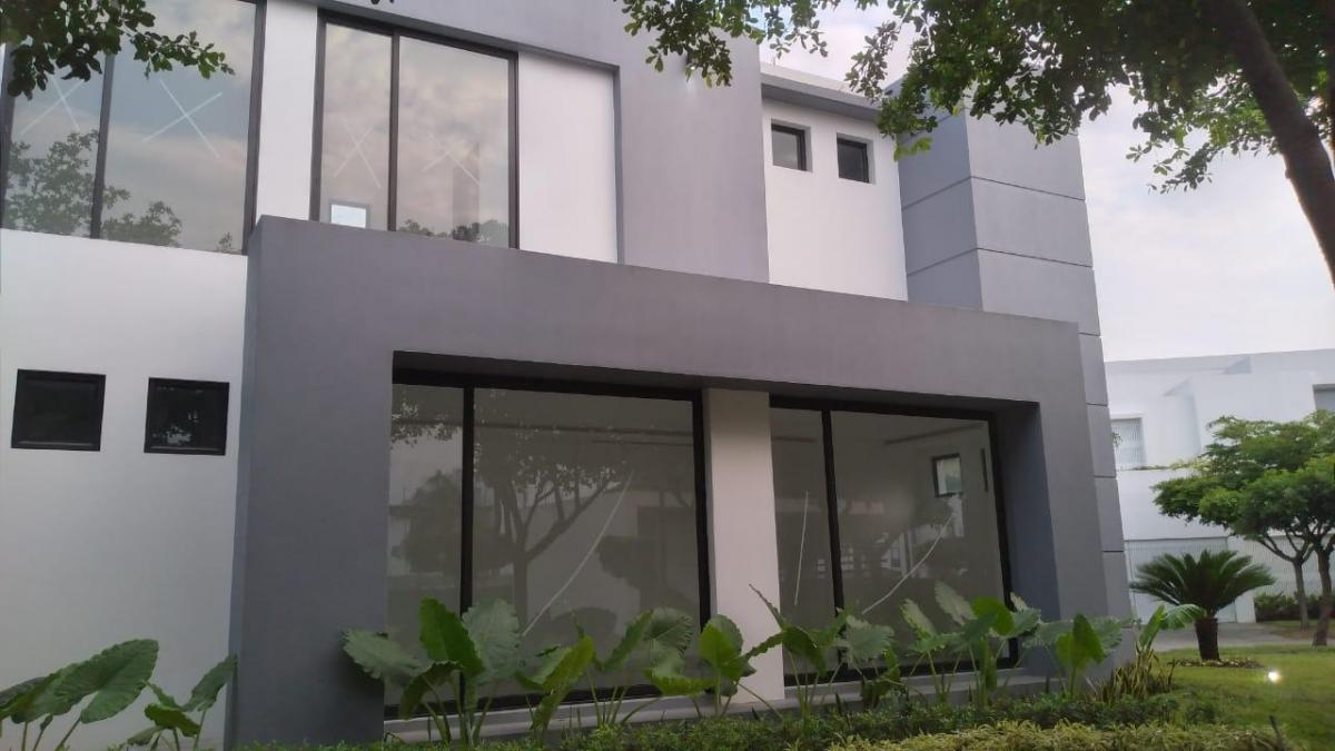 Casa en Venta (Incluye Piscina), Blue Bay - Isla Mocoli - Samborondon, Guayas — imagen 8