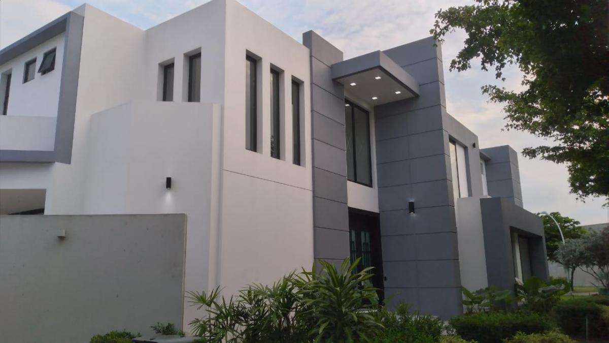 Casa en Venta (Incluye Piscina), Blue Bay - Isla Mocoli - Samborondon, Guayas — imagen 7