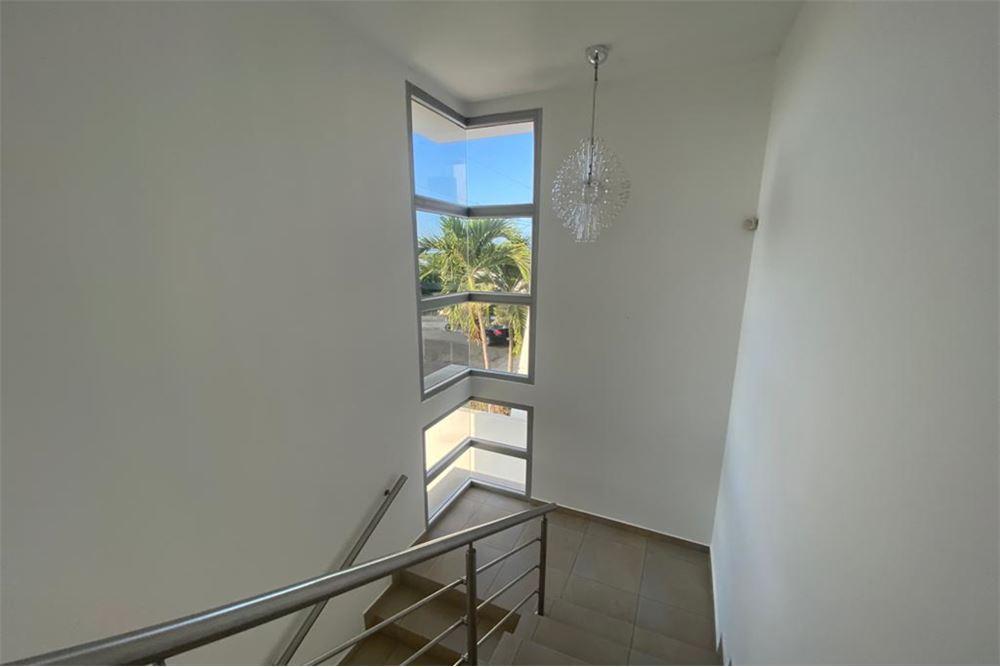 Casa de Venta en Manta Zona Sur, Manabí — imagen 4