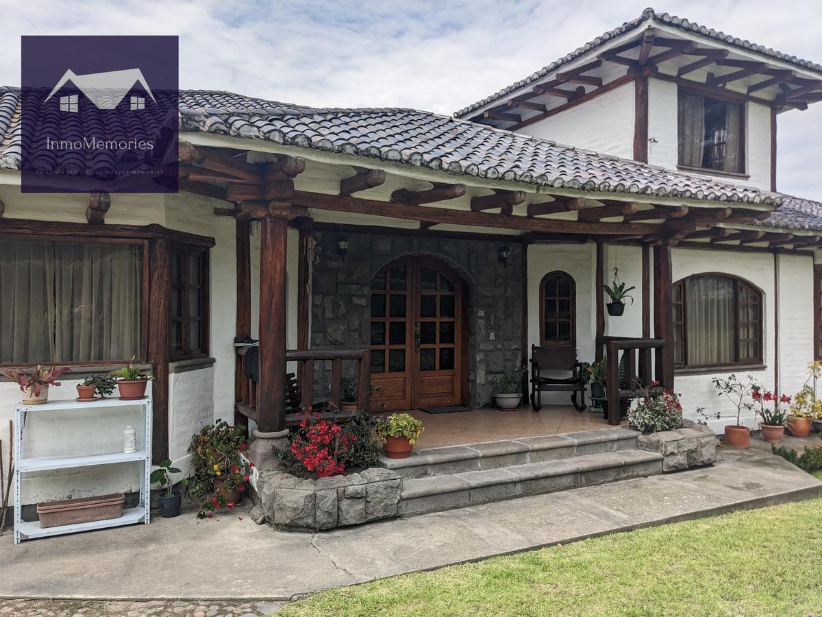 Hermosa Casa de Venta en Tumbaco, Terreno de 2.500 m², Urbanización — imagen 10