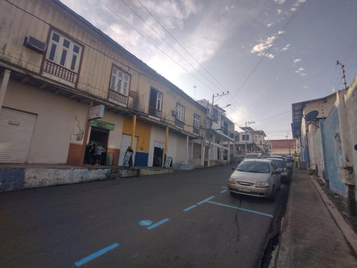 Casa con Locales Comerciales de Venta en Manta Ag, Manabí — imagen 10